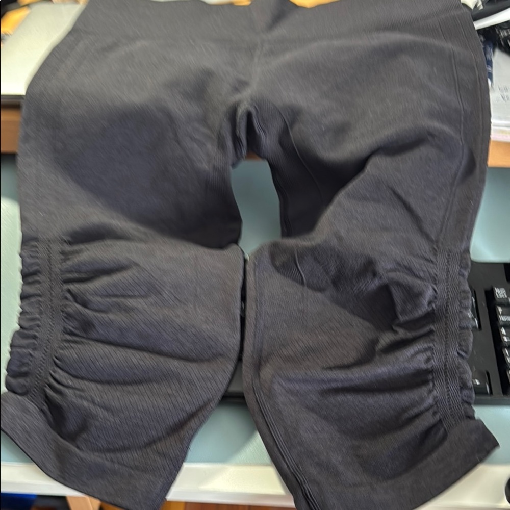 Lululemon Athletica Black Leggings with Stretchy Fit